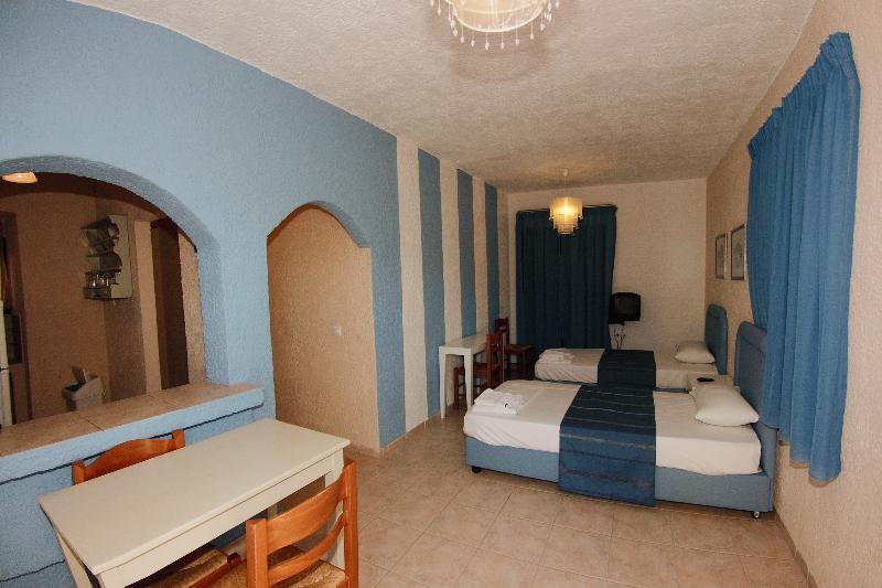 Perla Hotel アギア・ペラギア エクステリア 写真